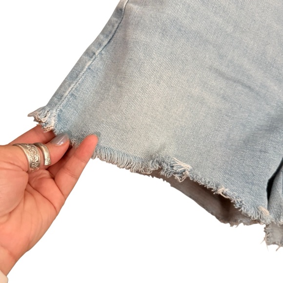 Madewell Classic Denim Women's Shorts - Picture 4 of 10